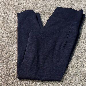 Athleta Salutation Pocket Softluxe Leggings size small petite